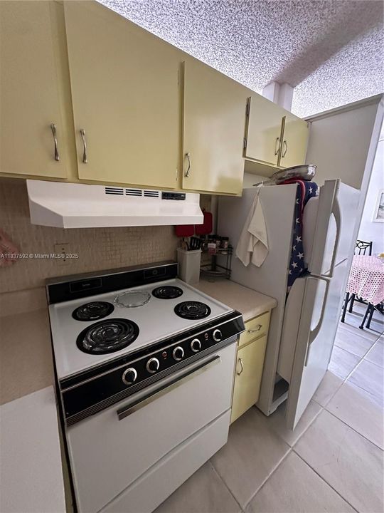 На продажу: $80,000 (1 спален, 1 ванн, 625 Квадратных фут)