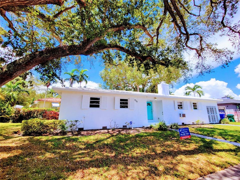 For Rent: $3,500 (2 beds, 1 baths, 1306 Square Feet)