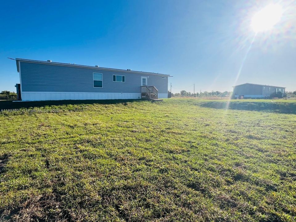 Vendido Recientemente: $254,999 (4 camas, 2 baños, 0 Pies cuadrados)