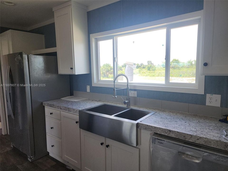 Vendido Recientemente: $254,999 (4 camas, 2 baños, 0 Pies cuadrados)