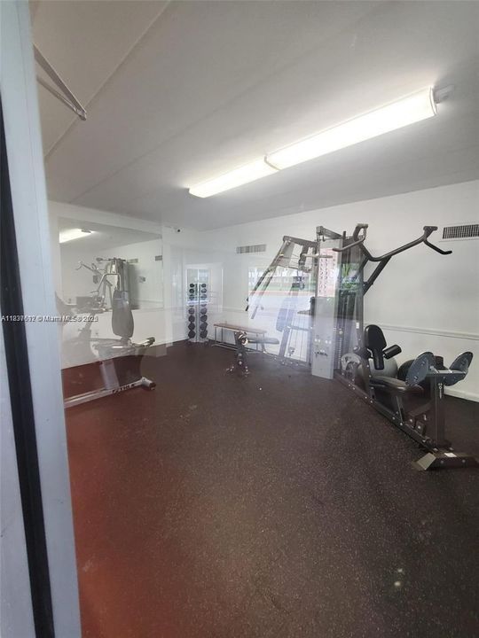 For Sale: $195,000 (2 beds, 2 baths, 1116 Square Feet)