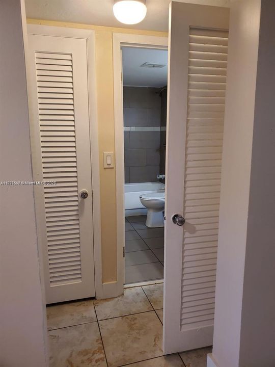 For Sale: $195,000 (2 beds, 2 baths, 1116 Square Feet)