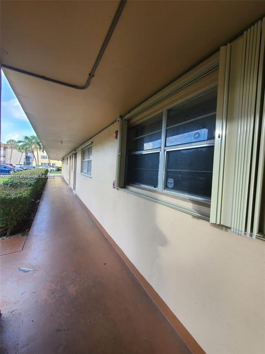 For Sale: $195,000 (2 beds, 2 baths, 1116 Square Feet)