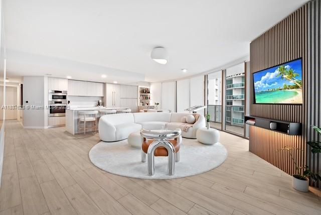 En Venta: $2,370,000 (3 camas, 4 baños, 2018 Pies cuadrados)