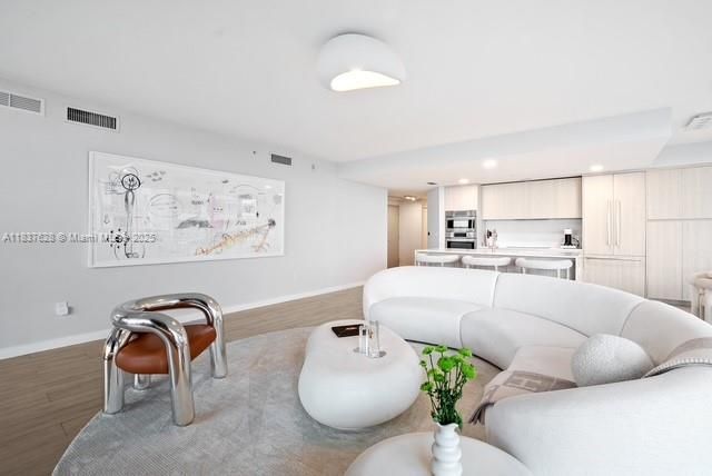 En Venta: $2,370,000 (3 camas, 4 baños, 2018 Pies cuadrados)