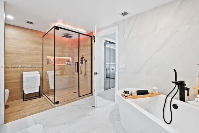 En Venta: $2,370,000 (3 camas, 4 baños, 2018 Pies cuadrados)
