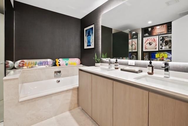 En Venta: $2,370,000 (3 camas, 4 baños, 2018 Pies cuadrados)