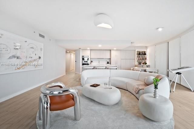 En Venta: $2,370,000 (3 camas, 4 baños, 2018 Pies cuadrados)