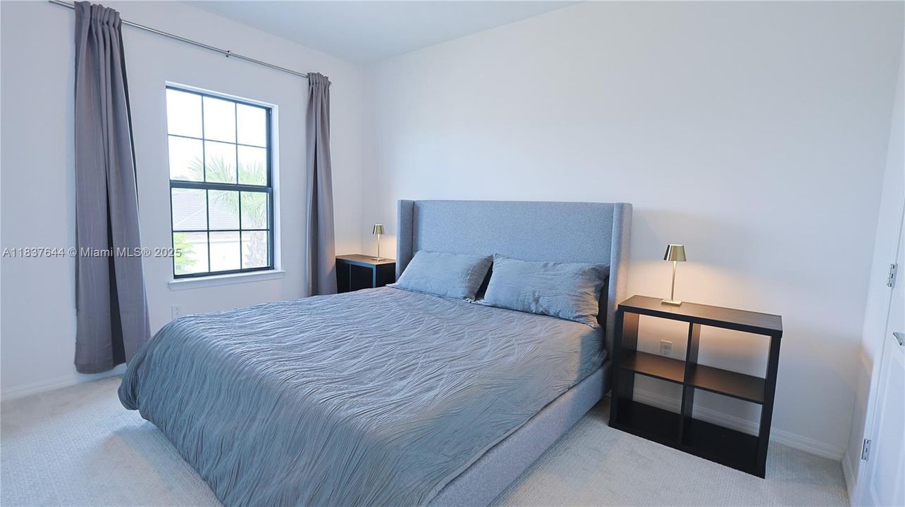 待售: $898,000 (4 贝兹, 3 浴室, 2130 平方英尺)