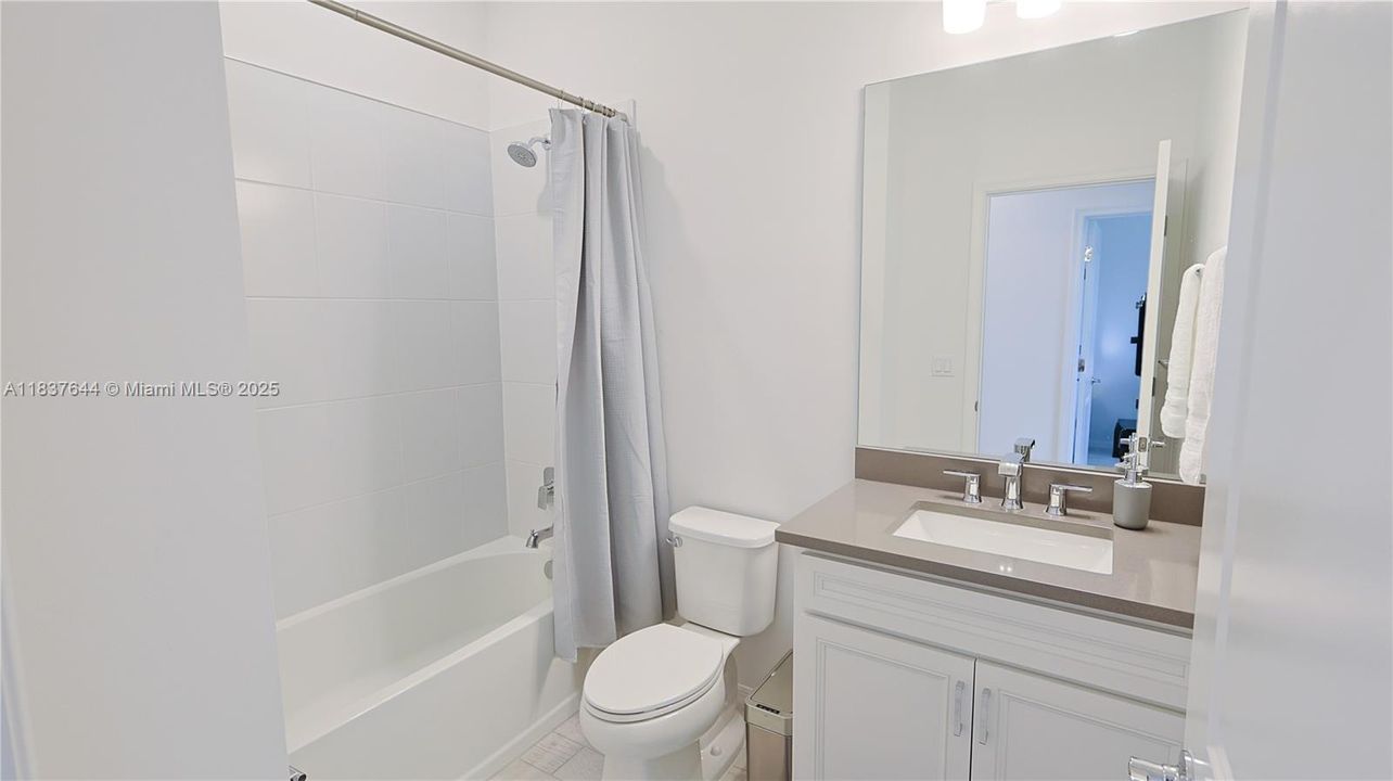 待售: $898,000 (4 贝兹, 3 浴室, 2130 平方英尺)