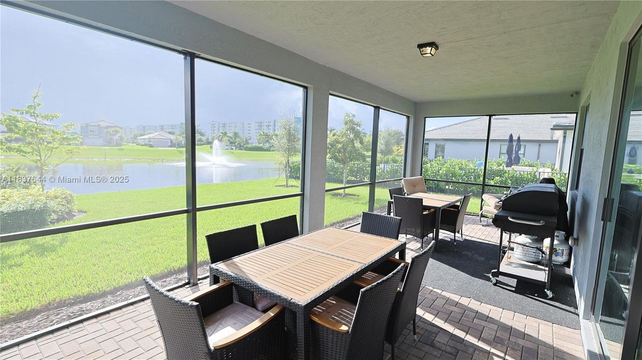 待售: $898,000 (4 贝兹, 3 浴室, 2130 平方英尺)