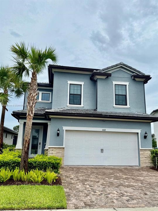 En Venta: $998,000 (4 camas, 3 baños, 2130 Pies cuadrados)