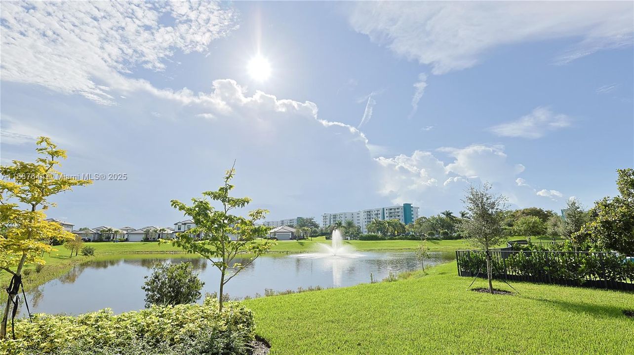 待售: $898,000 (4 贝兹, 3 浴室, 2130 平方英尺)