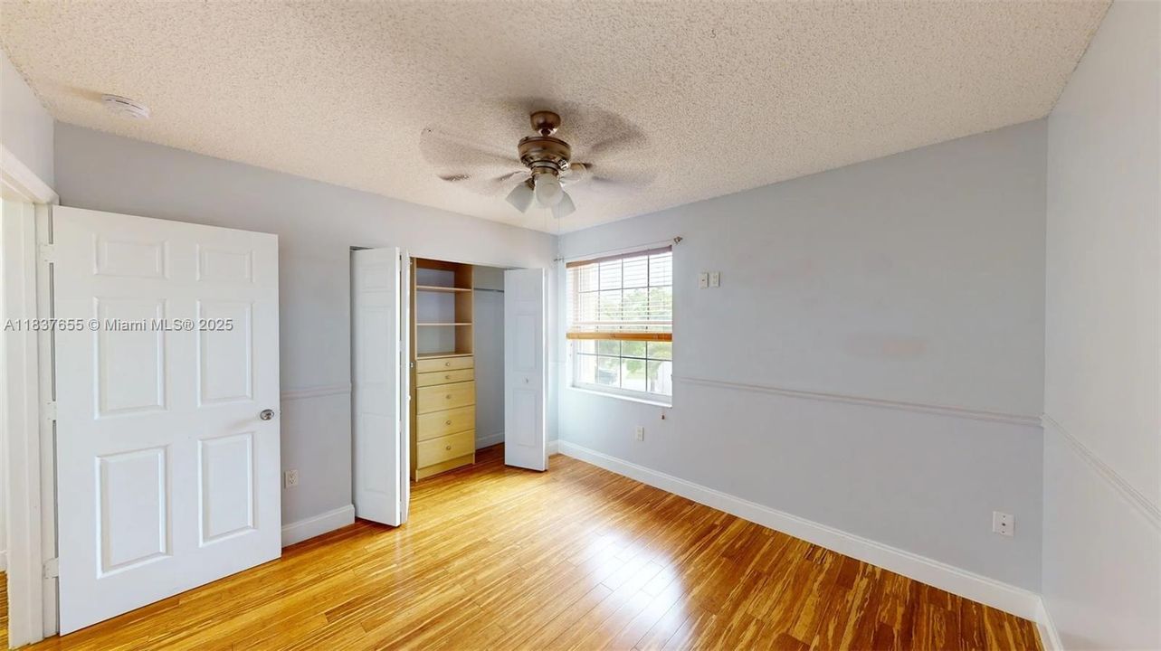 Недавно арендовано: $5,500 (5 спален, 3 ванн, 3034 Квадратных фут)