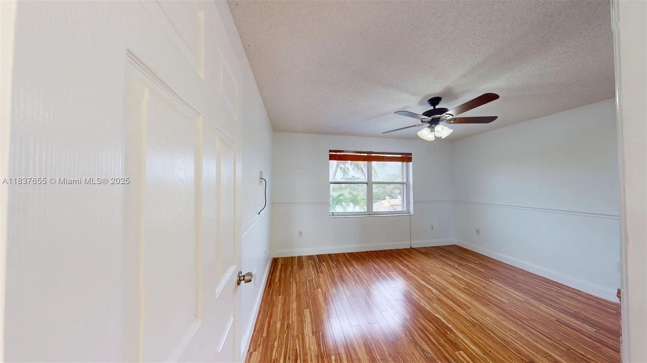 Недавно арендовано: $5,500 (5 спален, 3 ванн, 3034 Квадратных фут)