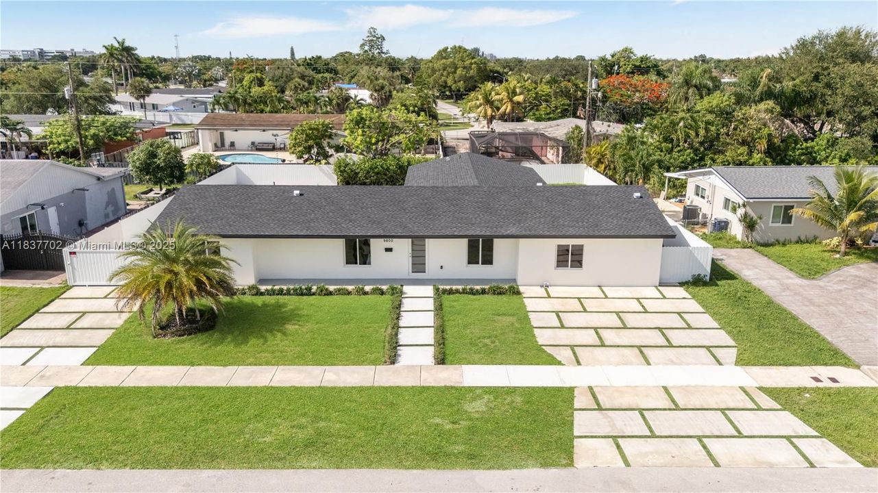 For Sale: $925,000 (4 beds, 3 baths, 2187 Square Feet)