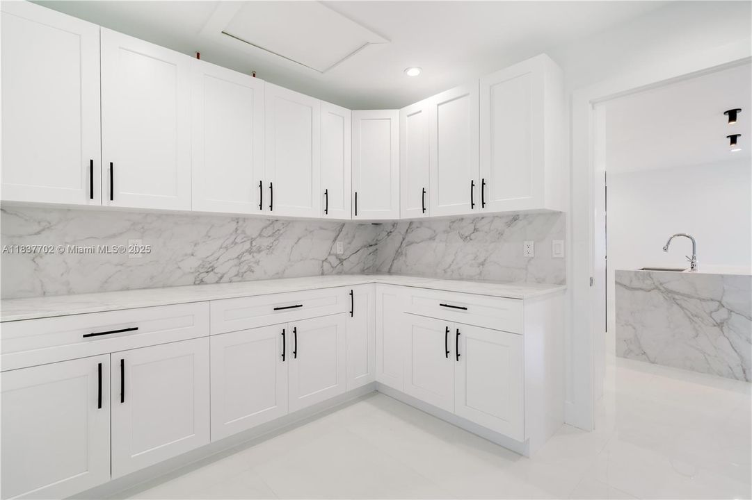 For Sale: $925,000 (4 beds, 3 baths, 2187 Square Feet)