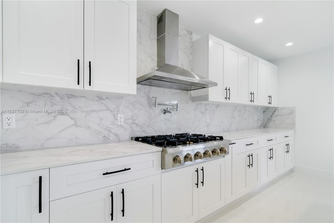 For Sale: $925,000 (4 beds, 3 baths, 2187 Square Feet)