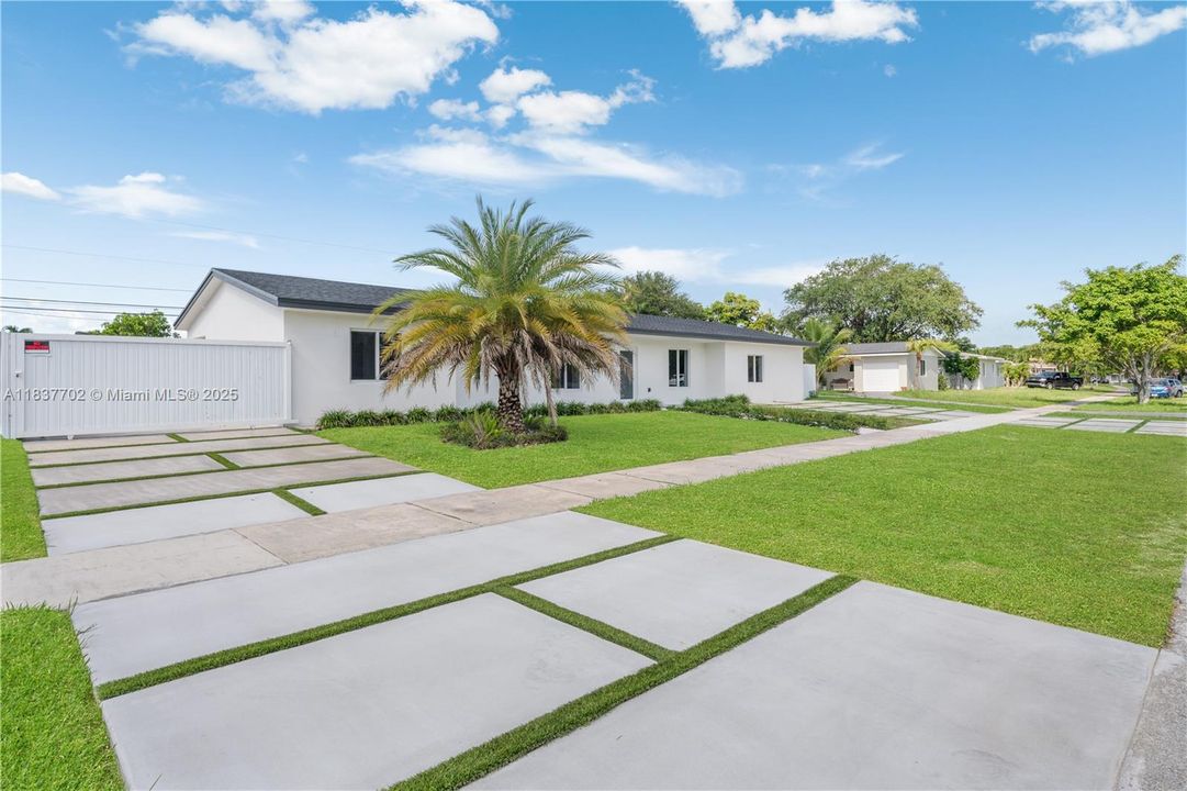 For Sale: $925,000 (4 beds, 3 baths, 2187 Square Feet)