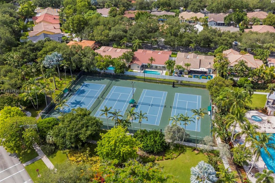 Recently Rented: $6,000 (5 beds, 2 baths, 3008 Square Feet)