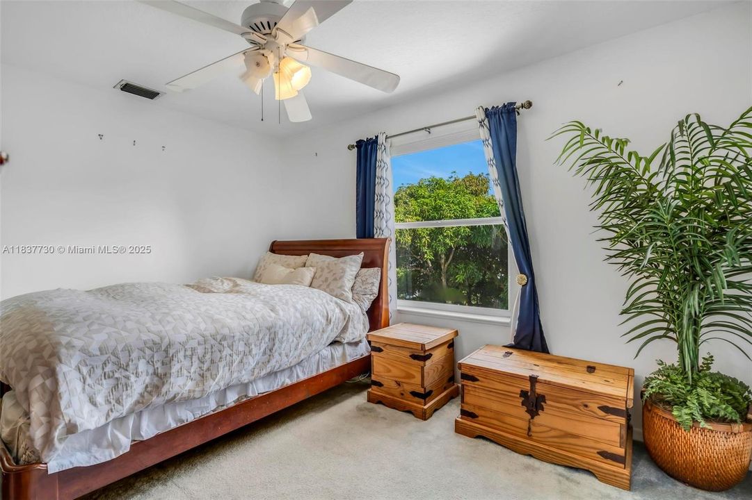 Recently Rented: $6,000 (5 beds, 2 baths, 3008 Square Feet)