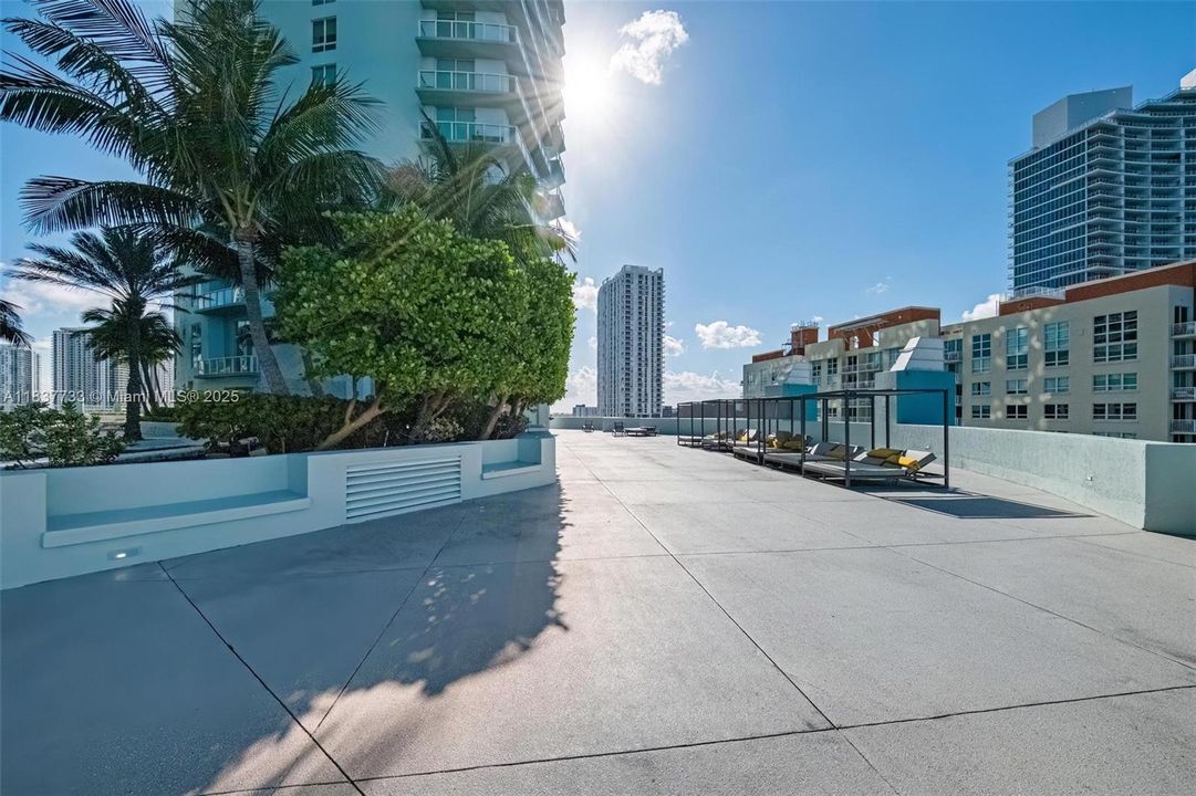 En Venta: $599,000 (2 camas, 2 baños, 1180 Pies cuadrados)