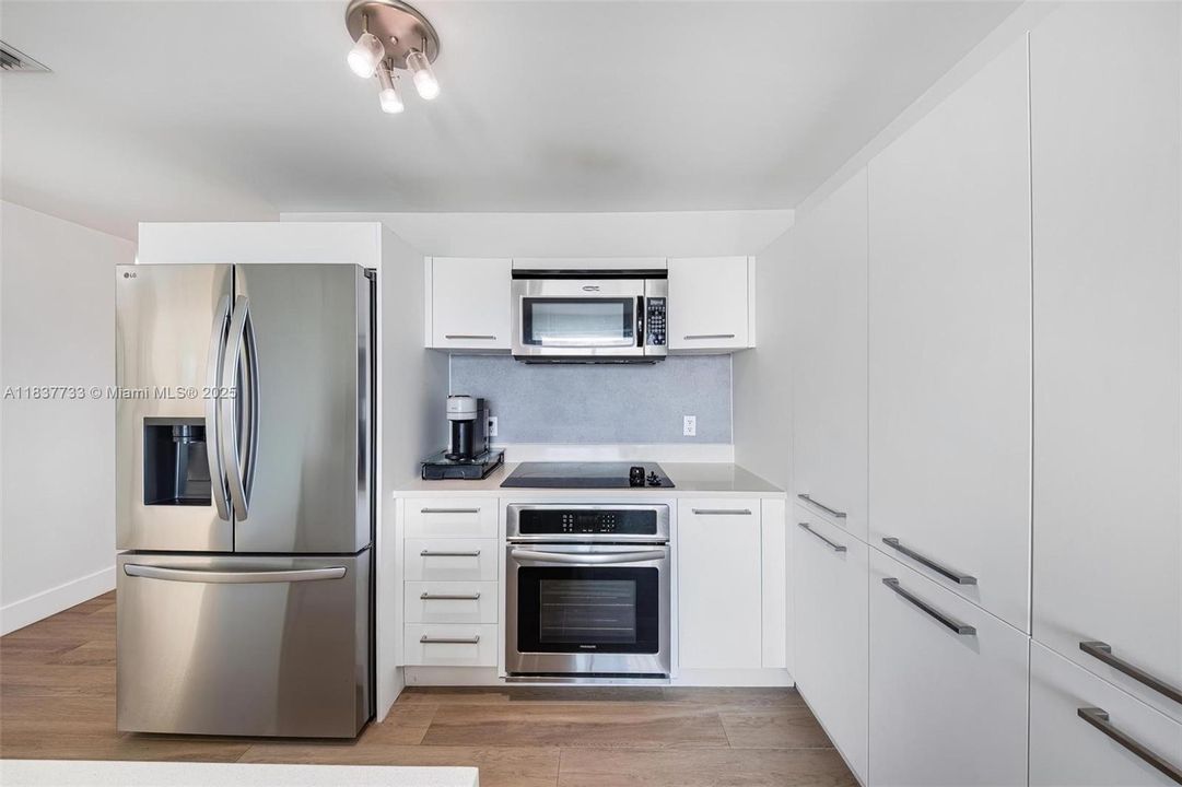 En Venta: $599,000 (2 camas, 2 baños, 1180 Pies cuadrados)