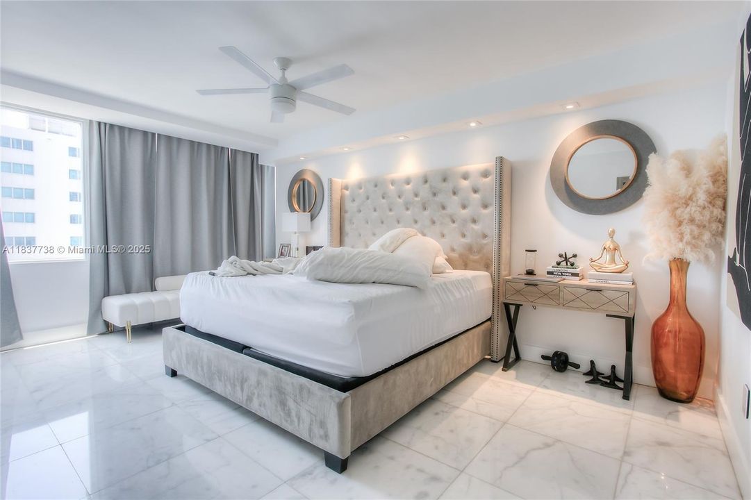 На продажу: $549,900 (3 спален, 2 ванн, 1302 Квадратных фут)