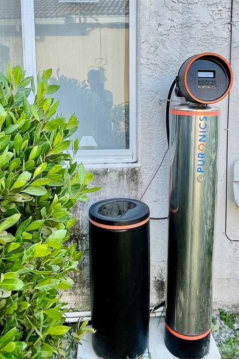 出租: $11,750 (6 贝兹, 4 浴室, 3030 平方英尺)