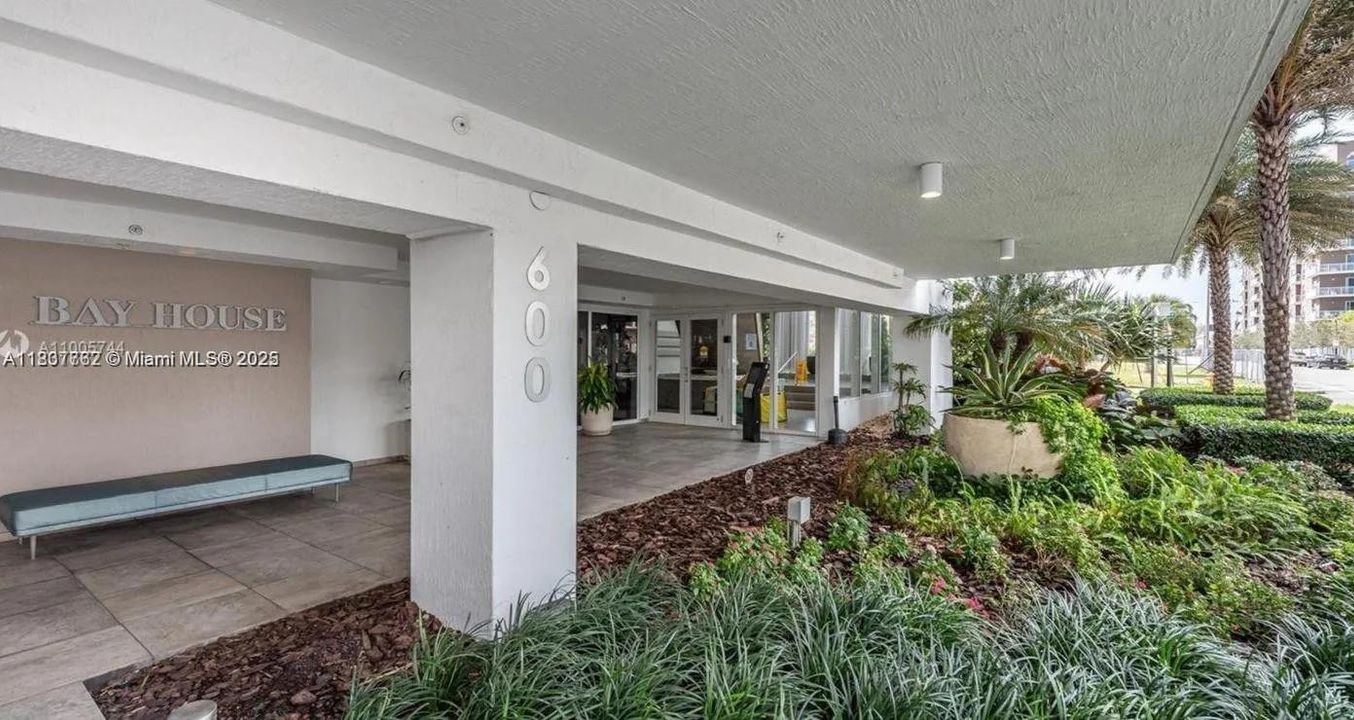 待售: $1,150,000 (3 贝兹, 3 浴室, 2275 平方英尺)