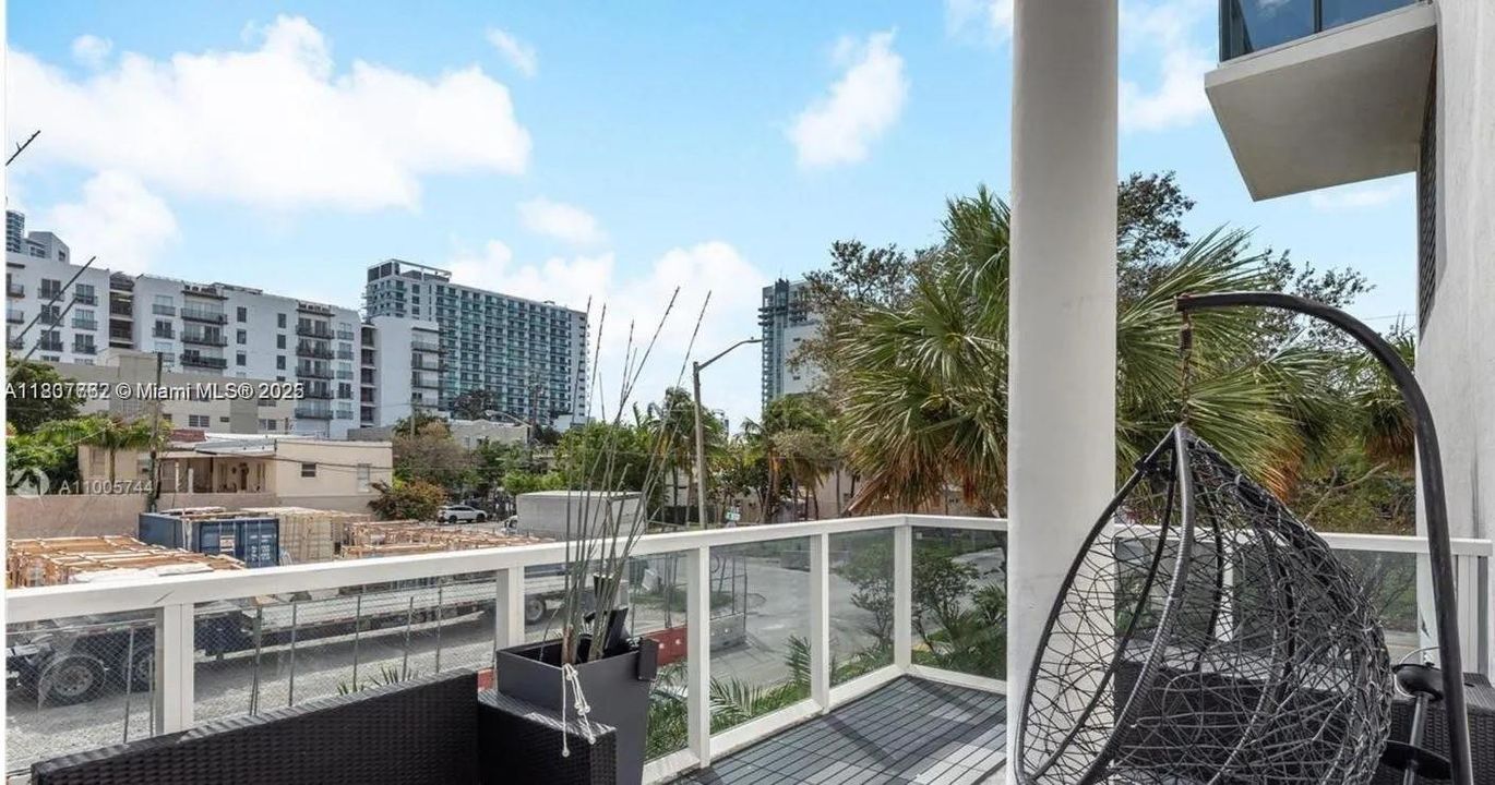 待售: $1,150,000 (3 贝兹, 3 浴室, 2275 平方英尺)