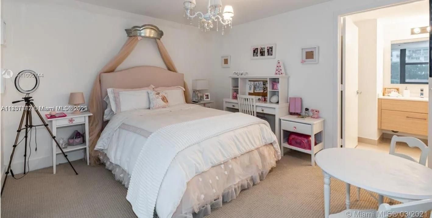 待售: $1,150,000 (3 贝兹, 3 浴室, 2275 平方英尺)