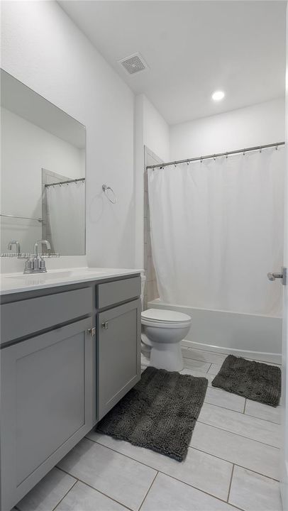 待售: $568,000 (4 贝兹, 2 浴室, 1713 平方英尺)