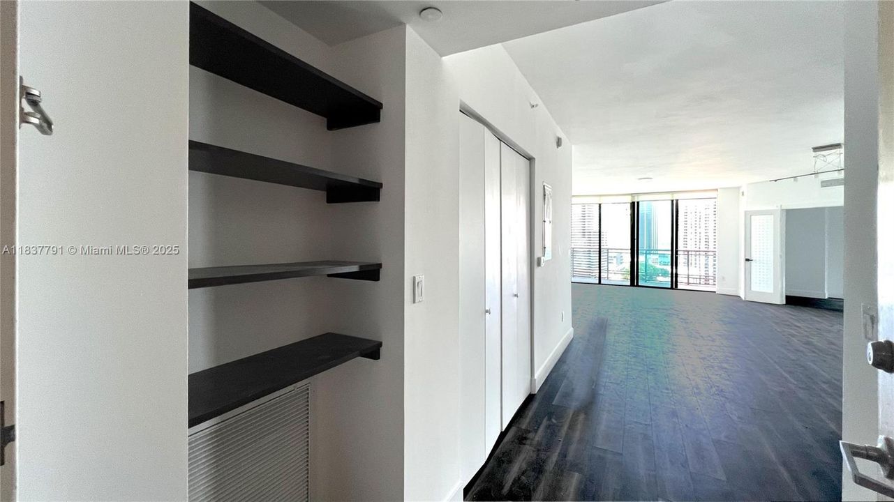 En Venta: $700,000 (3 camas, 2 baños, 1385 Pies cuadrados)