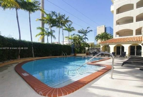 Vendido Recientemente: $335,000 (1 camas, 1 baños, 750 Pies cuadrados)