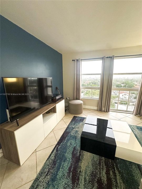 Vendido Recientemente: $335,000 (1 camas, 1 baños, 750 Pies cuadrados)