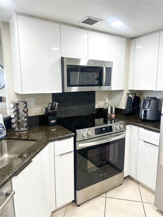 Vendido Recientemente: $335,000 (1 camas, 1 baños, 750 Pies cuadrados)