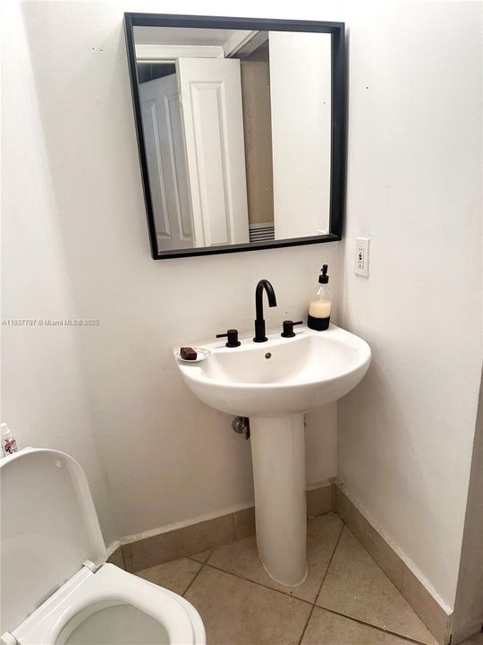 Vendido Recientemente: $335,000 (1 camas, 1 baños, 750 Pies cuadrados)