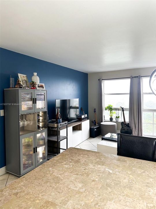 Vendido Recientemente: $335,000 (1 camas, 1 baños, 750 Pies cuadrados)