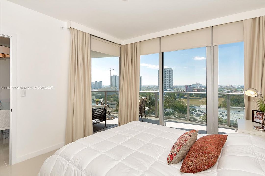 Recently Rented: $4,900 (2 beds, 2 baths, 1178 Square Feet)