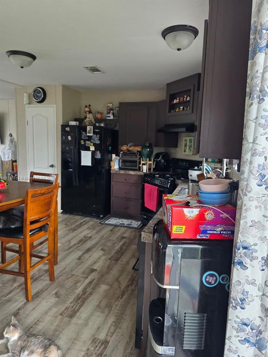 For Sale: $480,000 (3 beds, 2 baths, 1248 Square Feet)