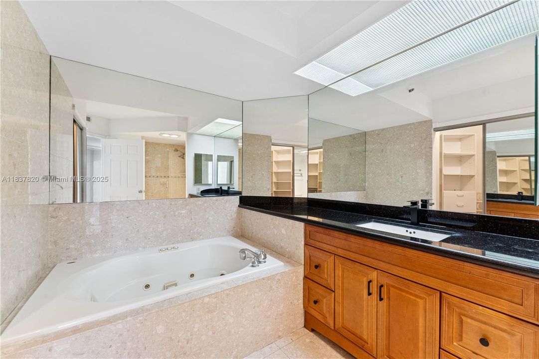 Recently Rented: $4,000 (2 beds, 2 baths, 1340 Square Feet)