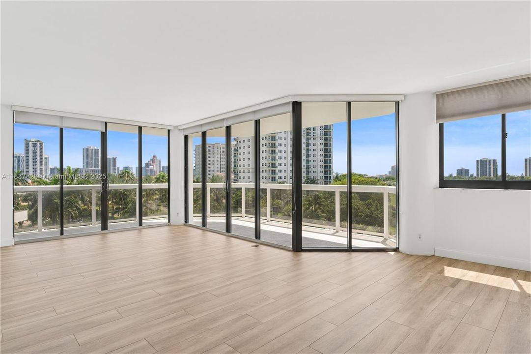 Recently Rented: $4,000 (2 beds, 2 baths, 1340 Square Feet)