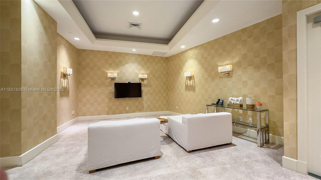 Recientemente alquilado: $10,000 (2 camas, 2 baños, 2160 Pies cuadrados)