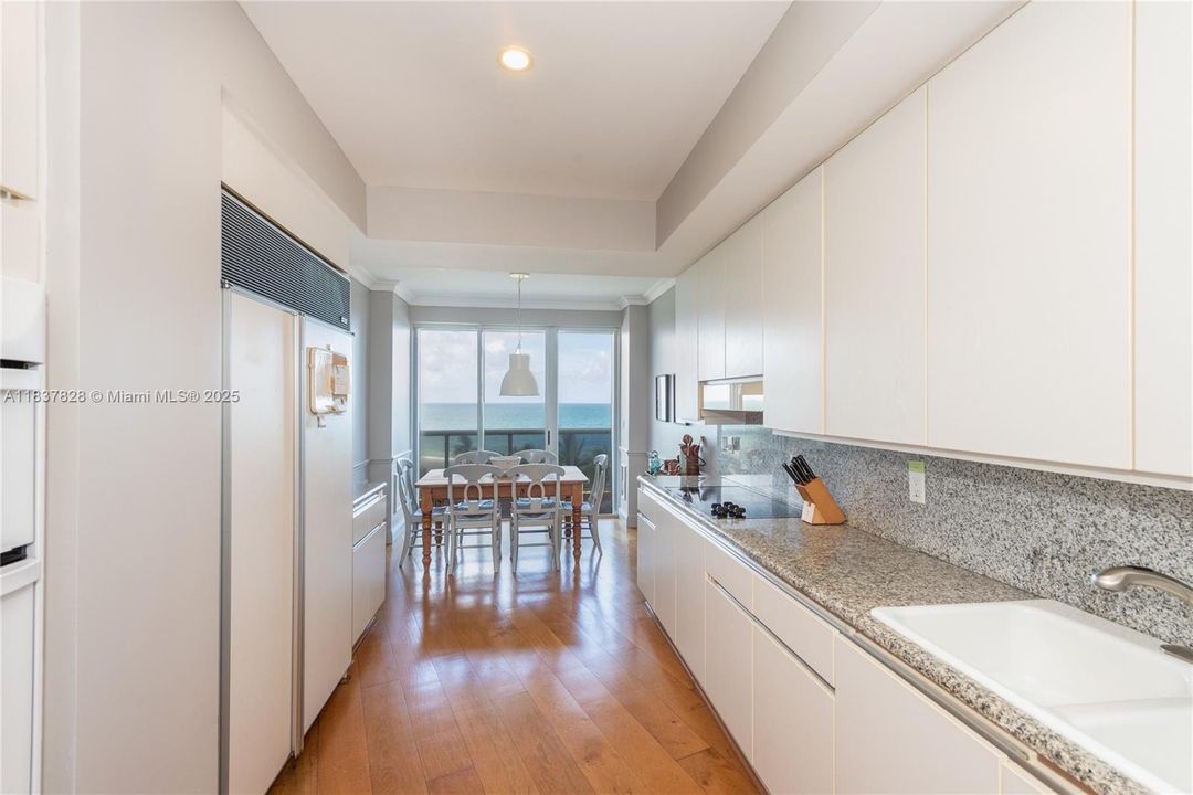 Recientemente alquilado: $10,000 (2 camas, 2 baños, 2160 Pies cuadrados)