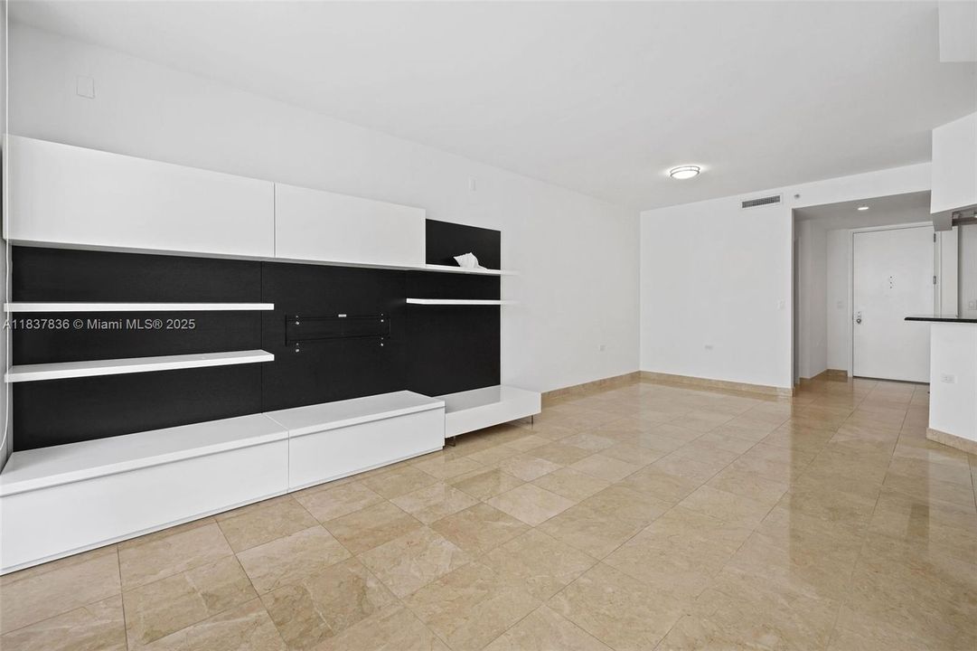 En Venta: $560,000 (1 camas, 1 baños, 878 Pies cuadrados)