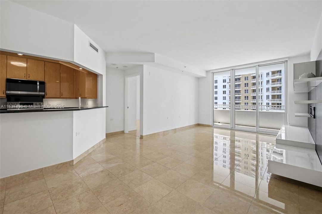 En Venta: $560,000 (1 camas, 1 baños, 878 Pies cuadrados)