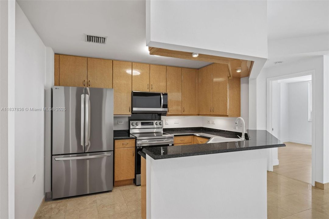En Venta: $560,000 (1 camas, 1 baños, 878 Pies cuadrados)