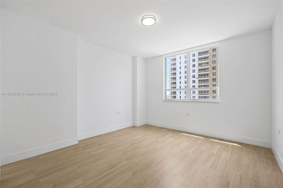 En Venta: $560,000 (1 camas, 1 baños, 878 Pies cuadrados)