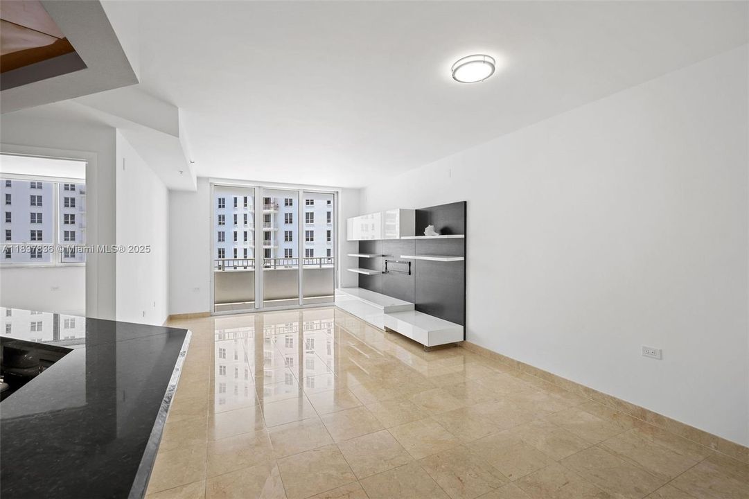 En Venta: $560,000 (1 camas, 1 baños, 878 Pies cuadrados)